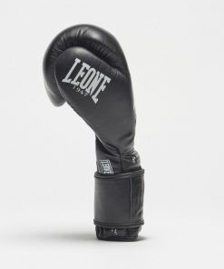 Leone 1947® North America THE GREATEST BOXING GLOVES 22 Leone 1947® North America THE GREATEST BOXING GLOVES